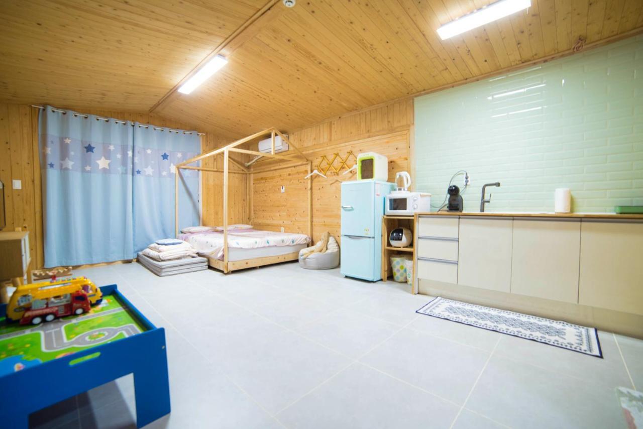 Jeju Sunflower Pension Seogwipo Exterior foto
